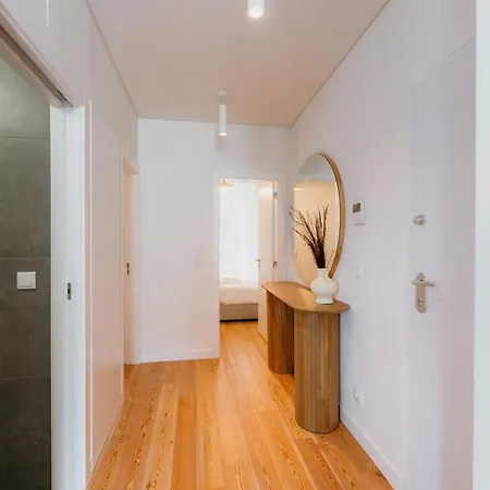 Apartment Mary Orange - No 236 1d - Chick & Cozy Two-bedroom Lisbon
