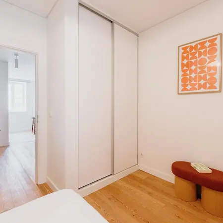 Mary Orange - No 236 1d - Chick & Cozy Two-bedroom Lisbon